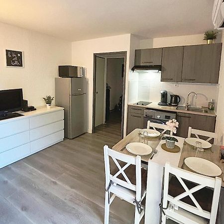 Charmant Studio Climatise 24 M2 Terrasse A 100M De La Plage سانت-ماندرييه-سور-مير المظهر الخارجي الصورة