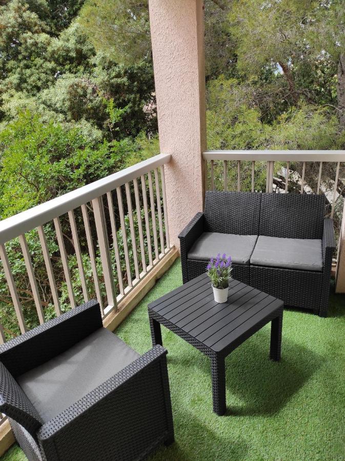 Charmant Studio Climatise 24 M2 Terrasse A 100M De La Plage سانت-ماندرييه-سور-مير المظهر الخارجي الصورة