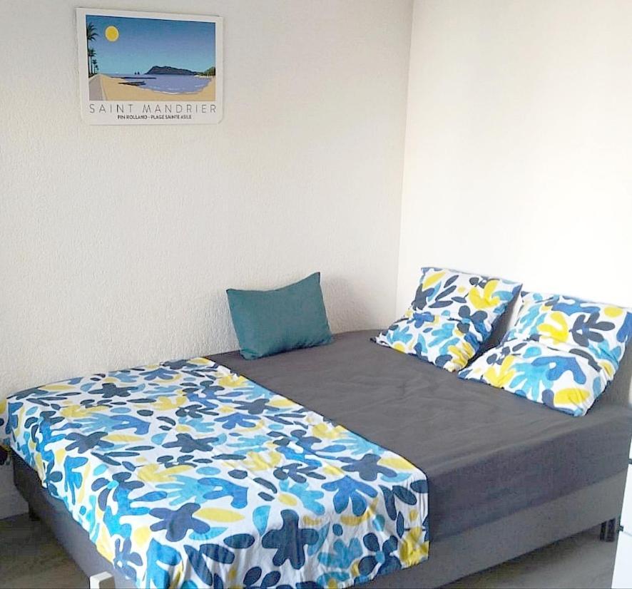 Charmant Studio Climatise 24 M2 Terrasse A 100M De La Plage سانت-ماندرييه-سور-مير المظهر الخارجي الصورة